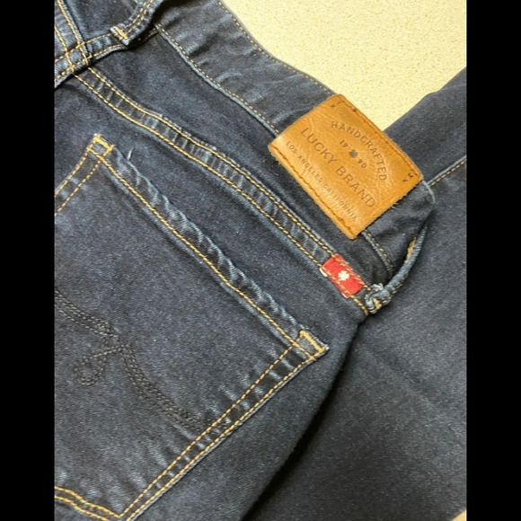 Lucky Brand Leyla Boot Jean - Picture 9 of 9